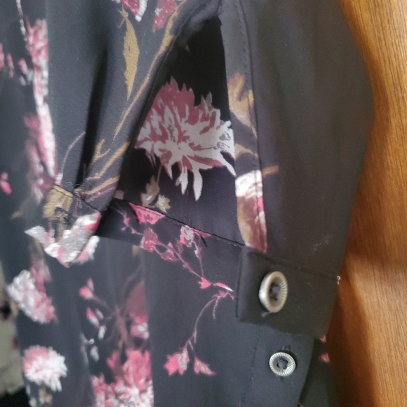 Maurices Floral Side Button Blouse - Picture 6 of 9